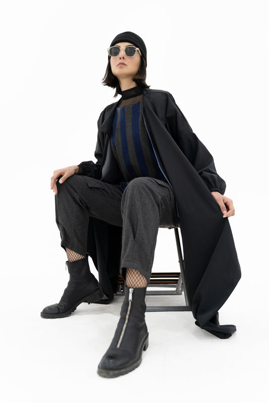 LIGHT PALETTE BLACK RAINCOAT